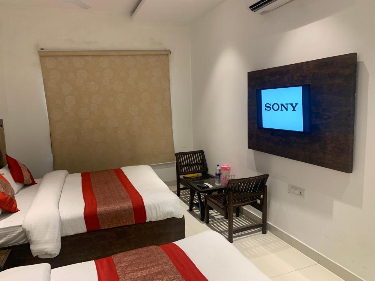 Hotel Sb Residency Amritsar Exterior foto