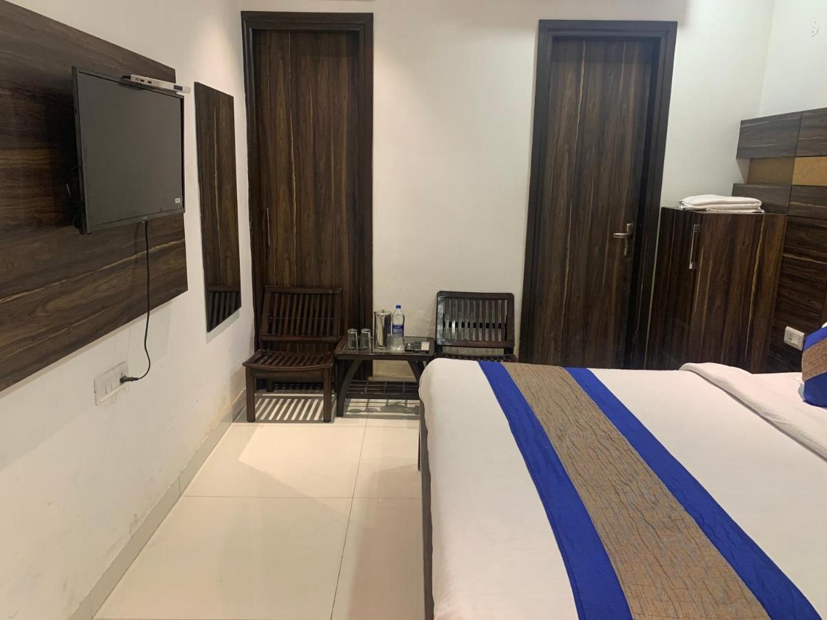 Hotel Sb Residency Amritsar Exterior foto